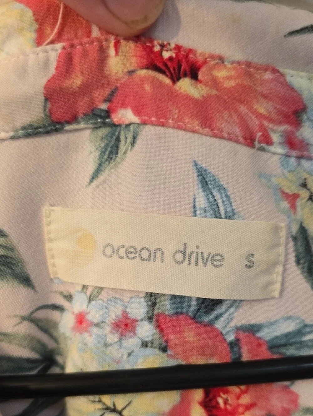 Tropical button down - Picture 2 of 7
